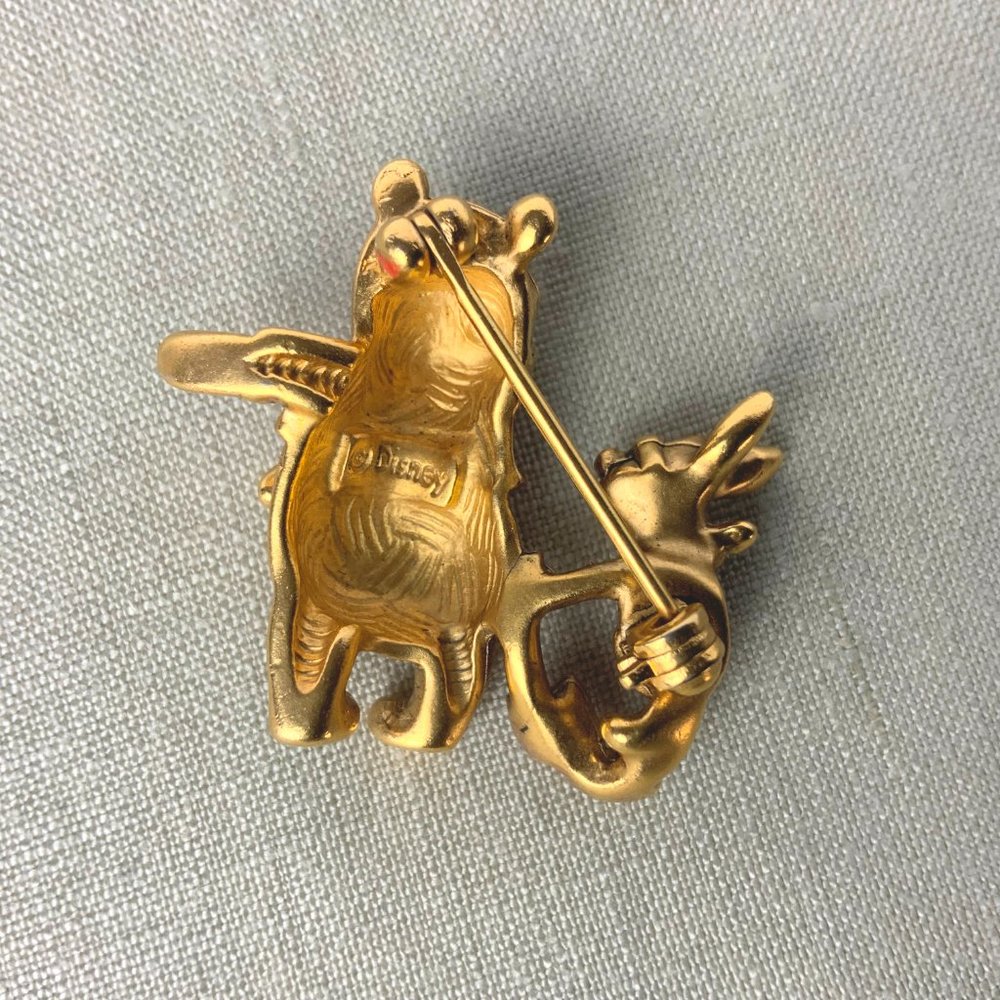 Vintage  Disney Winnie The Pooh  And Piglet Brooch Pin - Picture 5 of 15